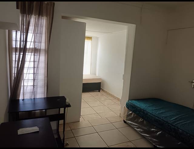 10 BEDROOM HOUSE FOR SALE IN BRANDWAG
